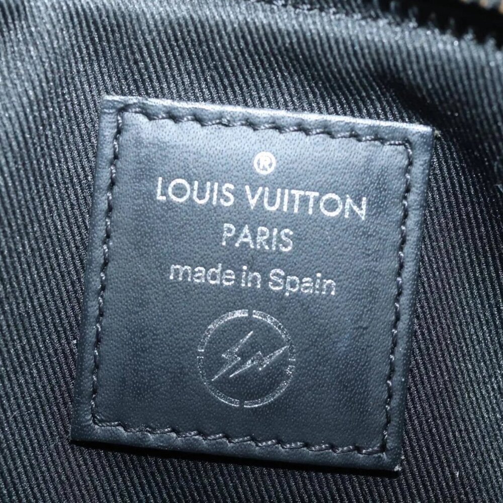 LOUIS VUITTON Monogram Eclipse Fragment iPhone Case M64433 LV Auth 82480 - Picture 11 of 16